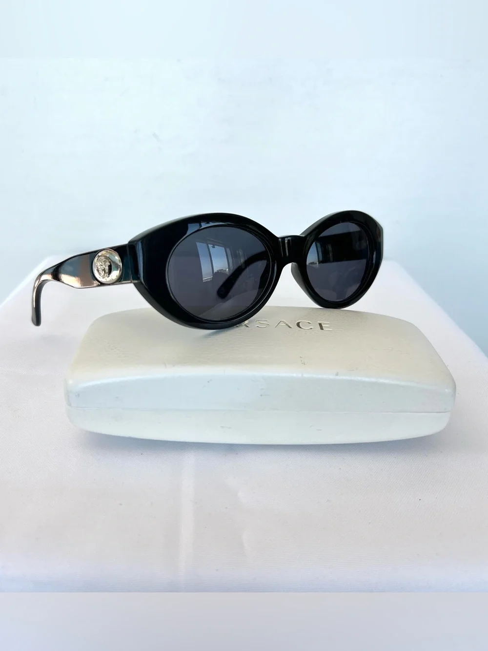 VERSACE MOD 480/A N52 Bold Black Frame Oval Lenses Silver Metal Logo Sunglasses